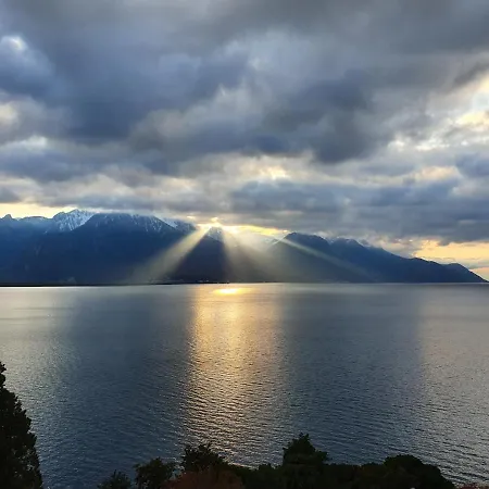 Appartement Lake View By Sweet Montreux
